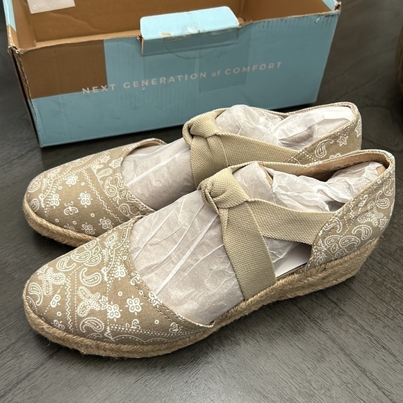 Kascade Wedge Espadrille Sandal - Picture 7 of 8